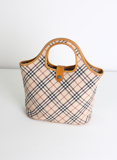 (Made in JAPAN) BURBERRY BLUE LABEL bag